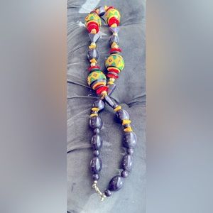 Vintage style 80’s colorful beaded necklace
